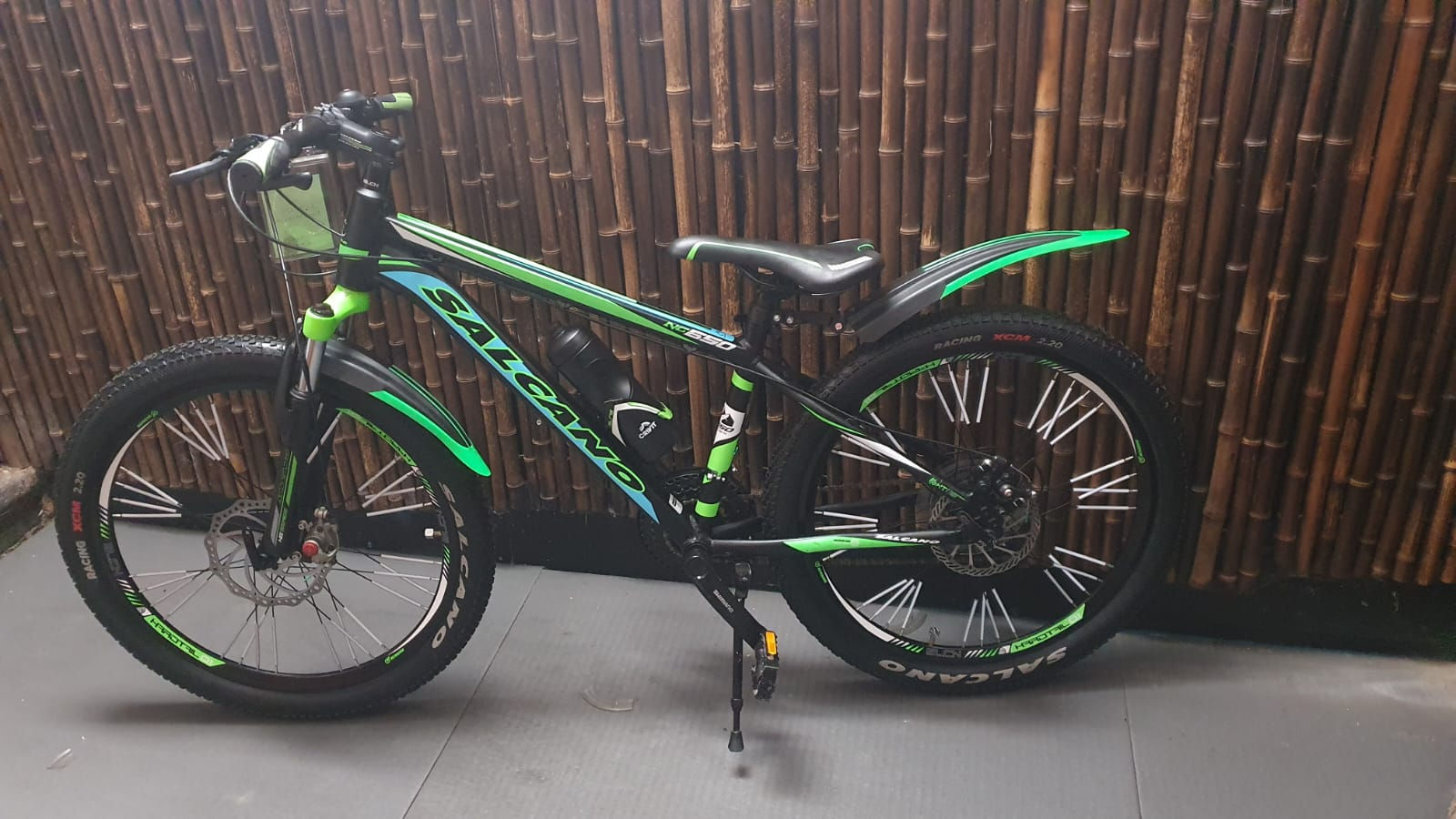 "SALCANO"Mountainbike.24 zoll.21 Gänge.36 cm RH.mit 1 Jahr Garantie.