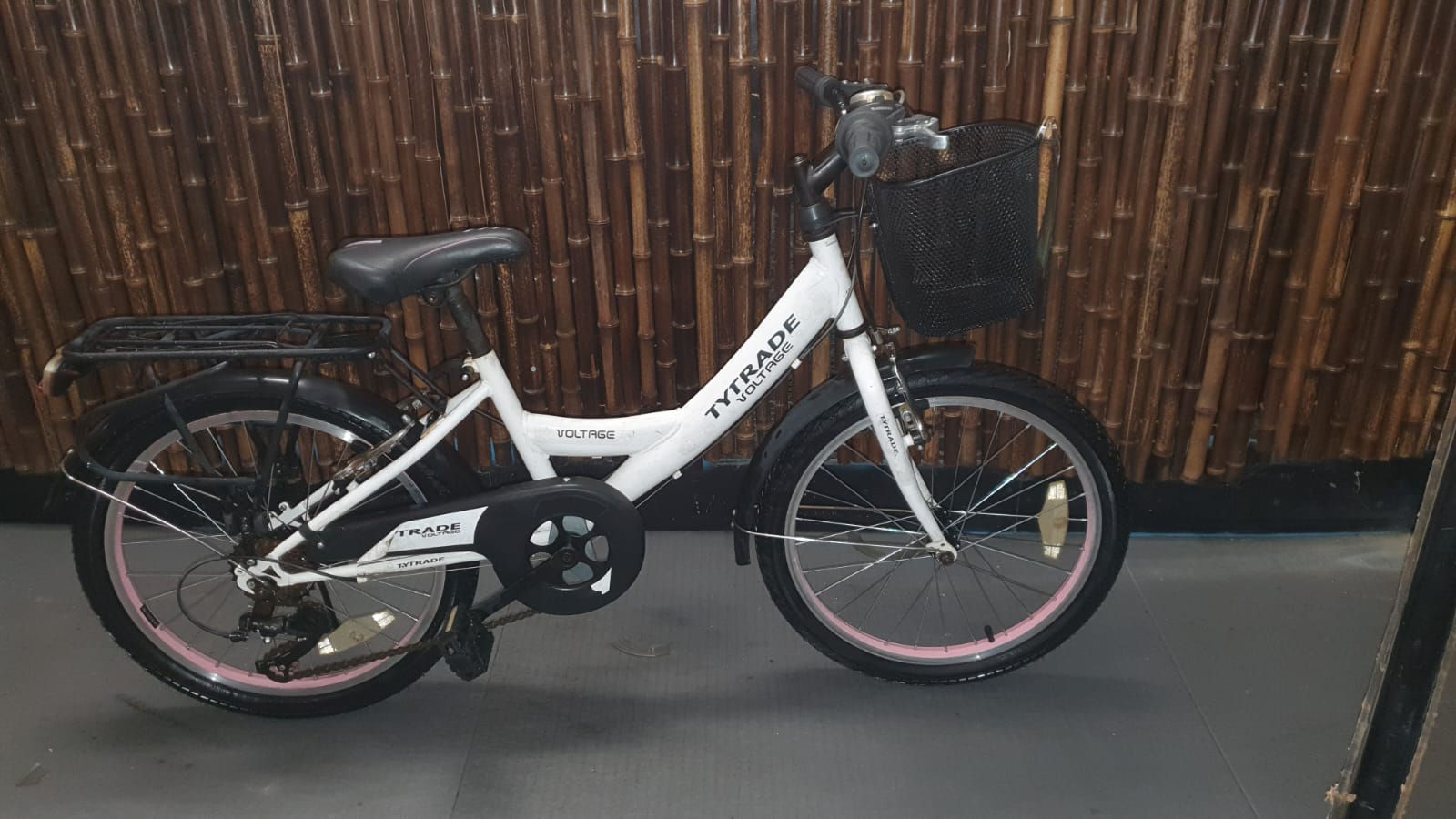 "VOLTAGE' Kinderfahrrad 20 Zoll.6 Gänge.27 cm RH.mit 1 Jahr Garantie.