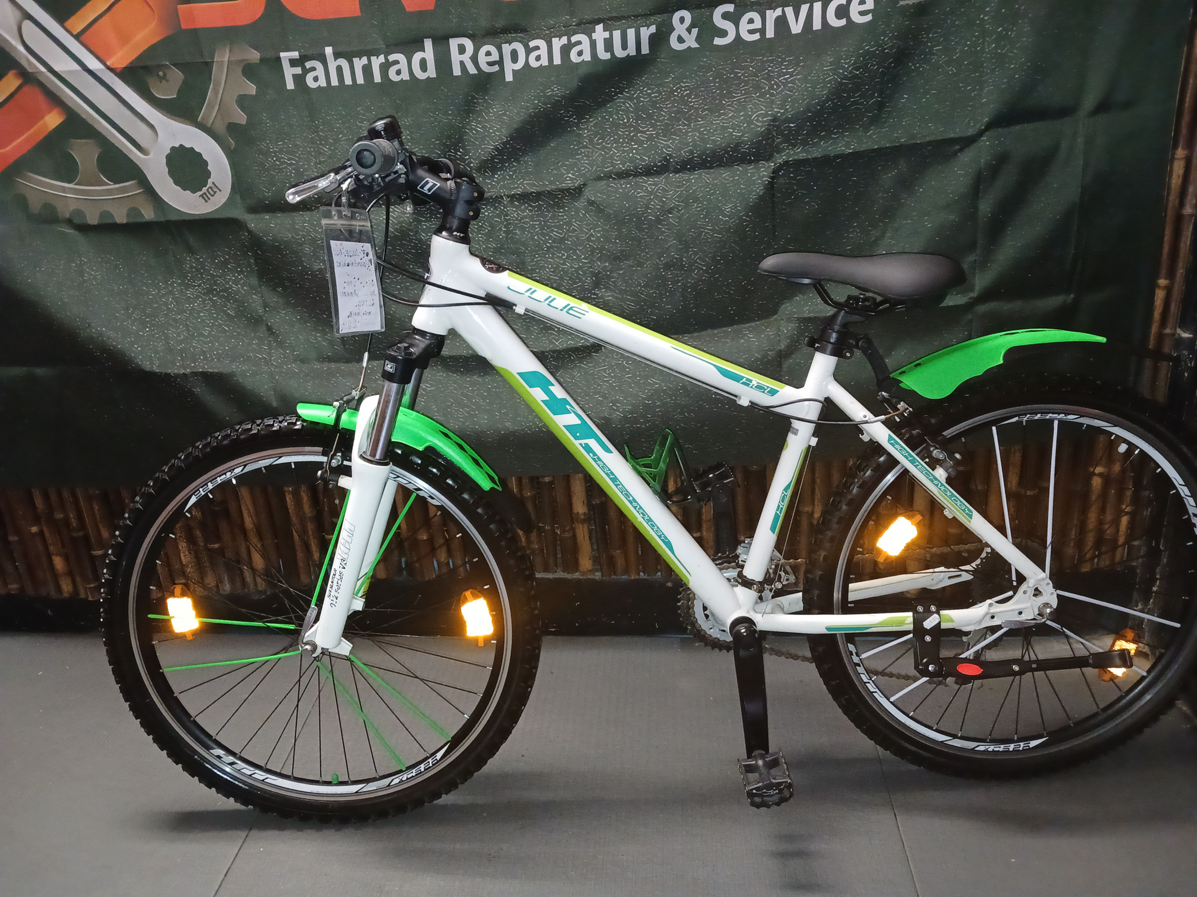 "HT"Mountainbike.26 zoll.24 Gänge.44 cm RH.mit 1 Jahr Garantie.