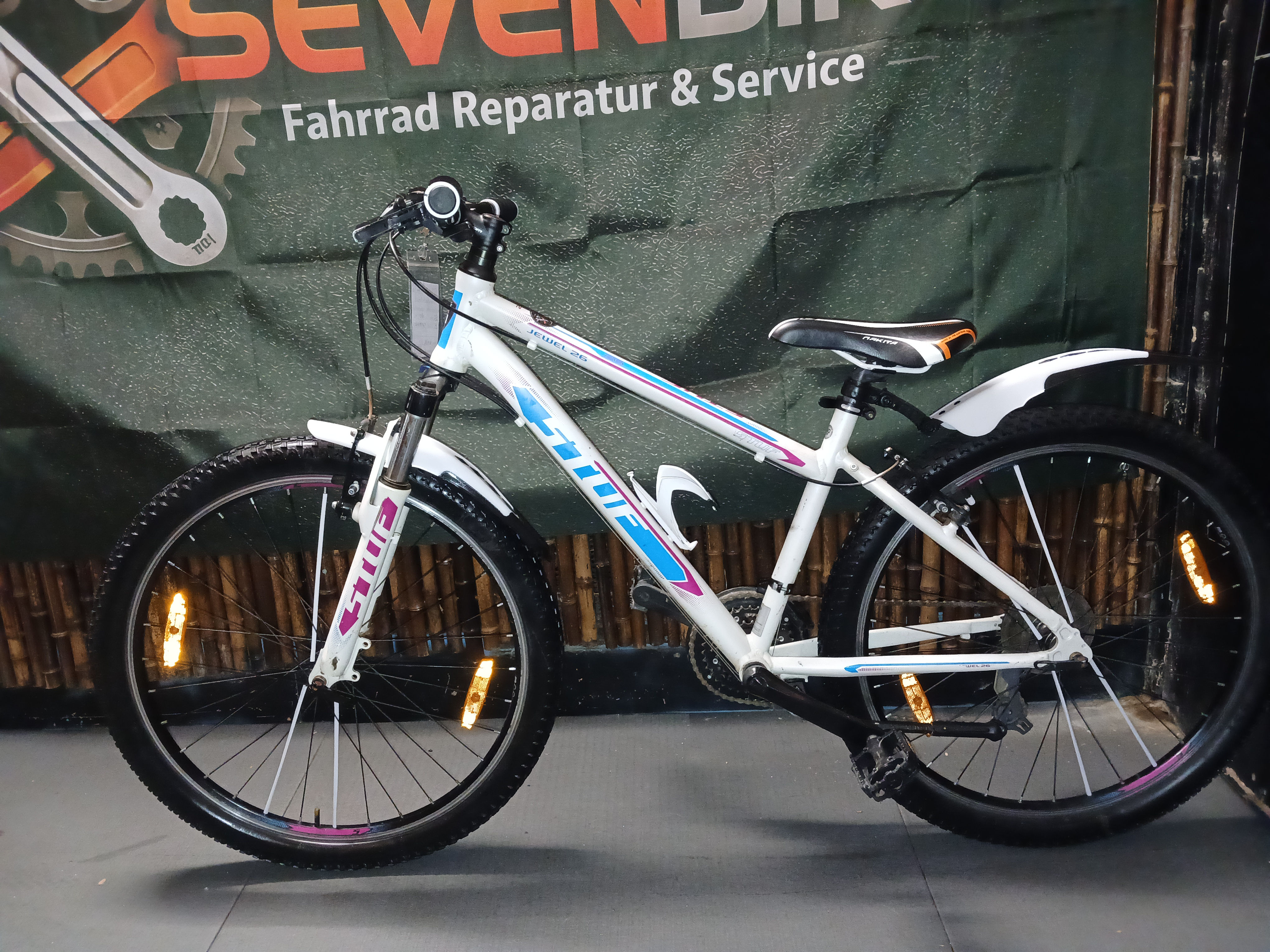 "STUF"Alu Mountainbike.26 zoll.21 Gänge.40 cm RH.mit 1 Jahr Garantie.