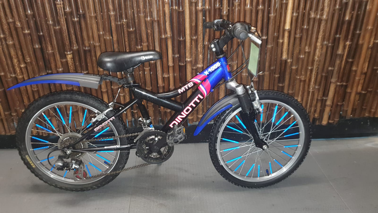 "DINOTTI"Kinder Mountainbike.20 Zoll.6 Gänge.31 cm RH.mit 1 Jahr Garantie.