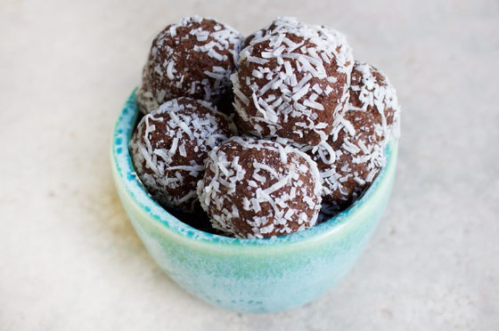 Protein balls - a healthy, on-the-go snack