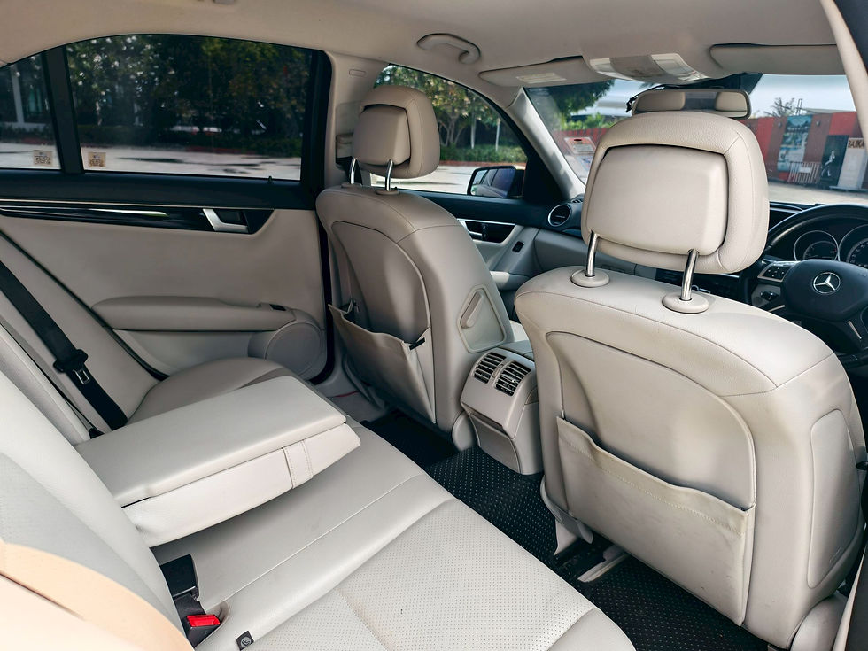 ภาพขนาดย่อ: Mercedes-Benz  C200 CGI​BlueEFFICENCY​ (W204​)​