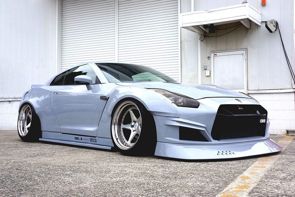 NISSAN 35GT-R Body Kit