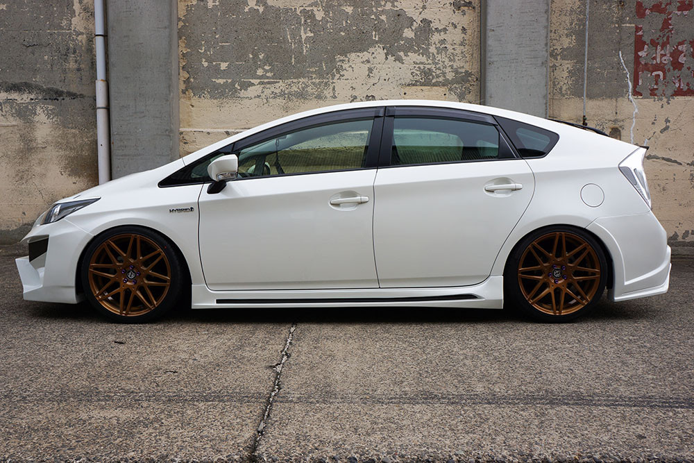 Toyota prius 30 кузов