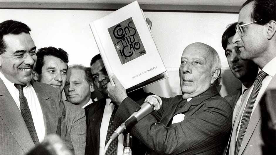 Cite Três Direitos Reconhecidos Na Constituição De 1946