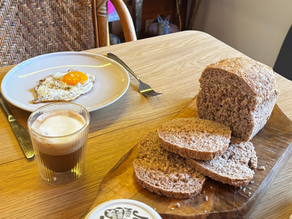 Zelfgebakken volkoren brood