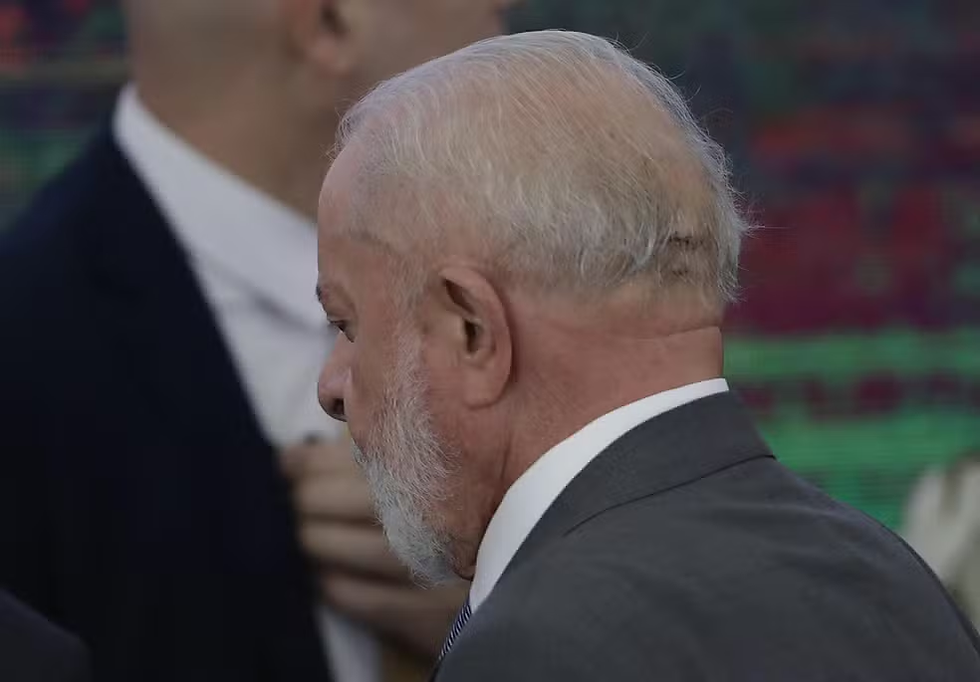 Desaprovação a Lula atinge 46%, e diferença entre aprovação e desaprovação é a menor desde o início do governo.