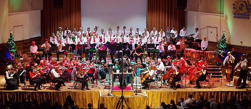 Performing+with+The+Bounstone+Chorus+at+