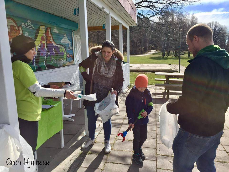 18057852_216973355458240_279705423308390