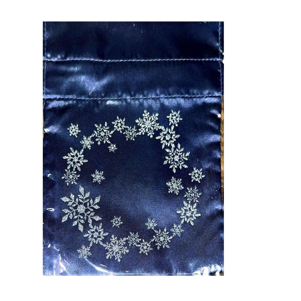 MAQuillAGE Snow Beauty II Original Pouch 1 Pc