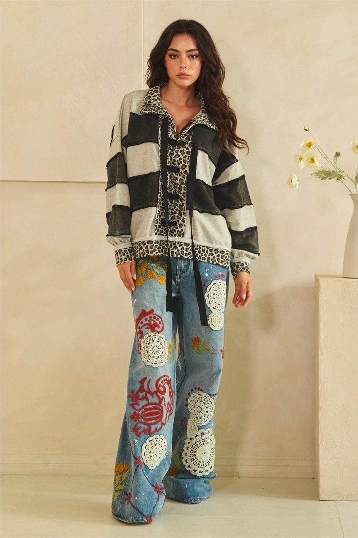 Thumbnail: Oli & Hali - Lace up Sweatshirt 