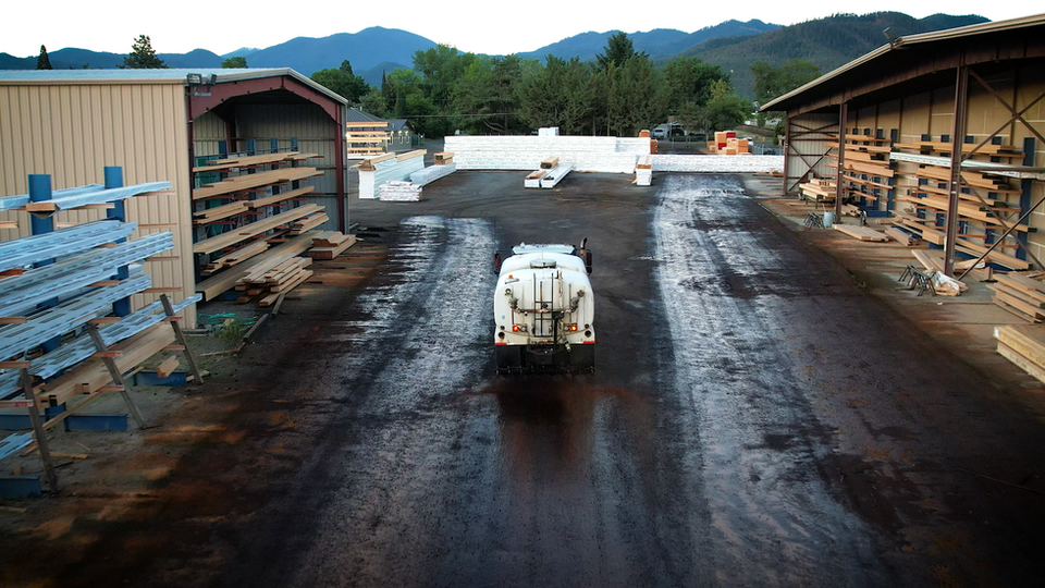 Treatment process with truck going back and forth to make sure everyspot is covered.png