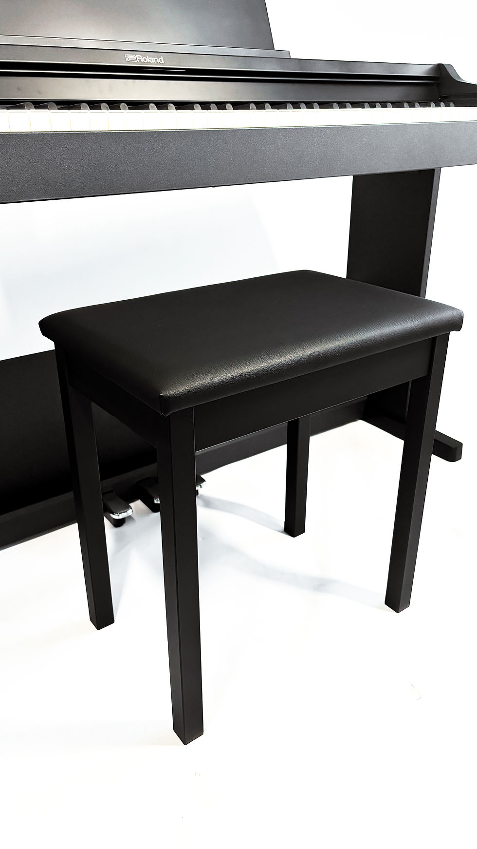 Thumbnail: Roland RP107BK Digital Piano w/bench