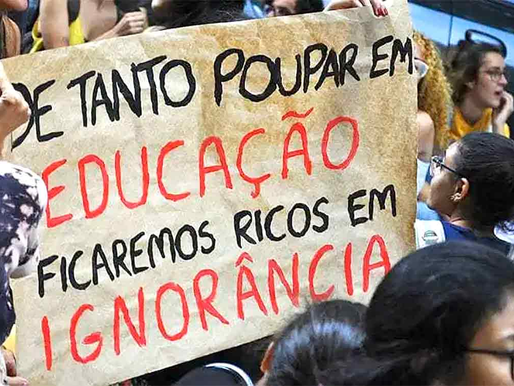 Precarização da docência