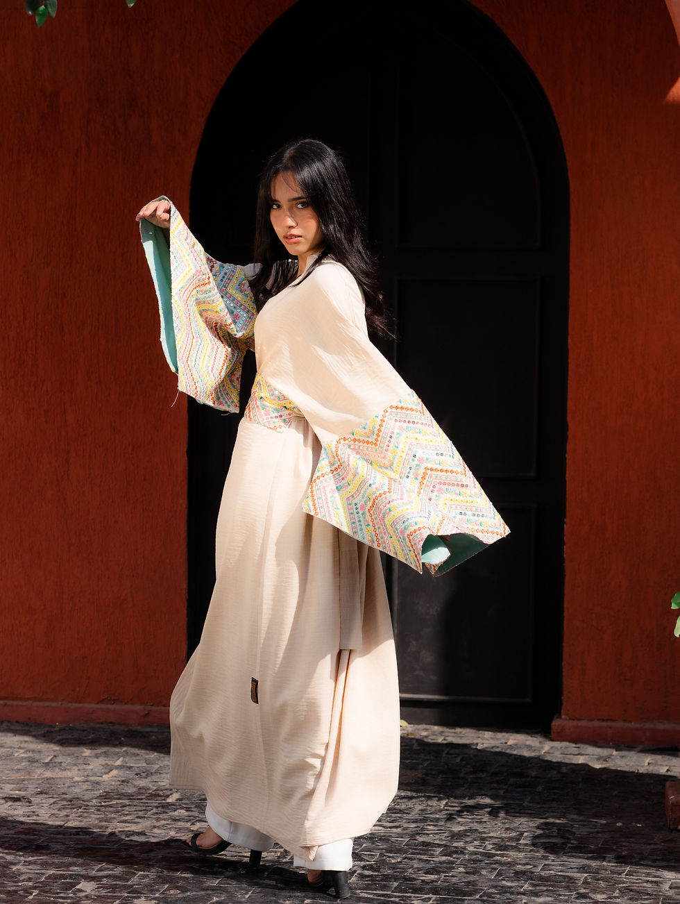 Thumbnail: Talia embroidery skeeves kimono