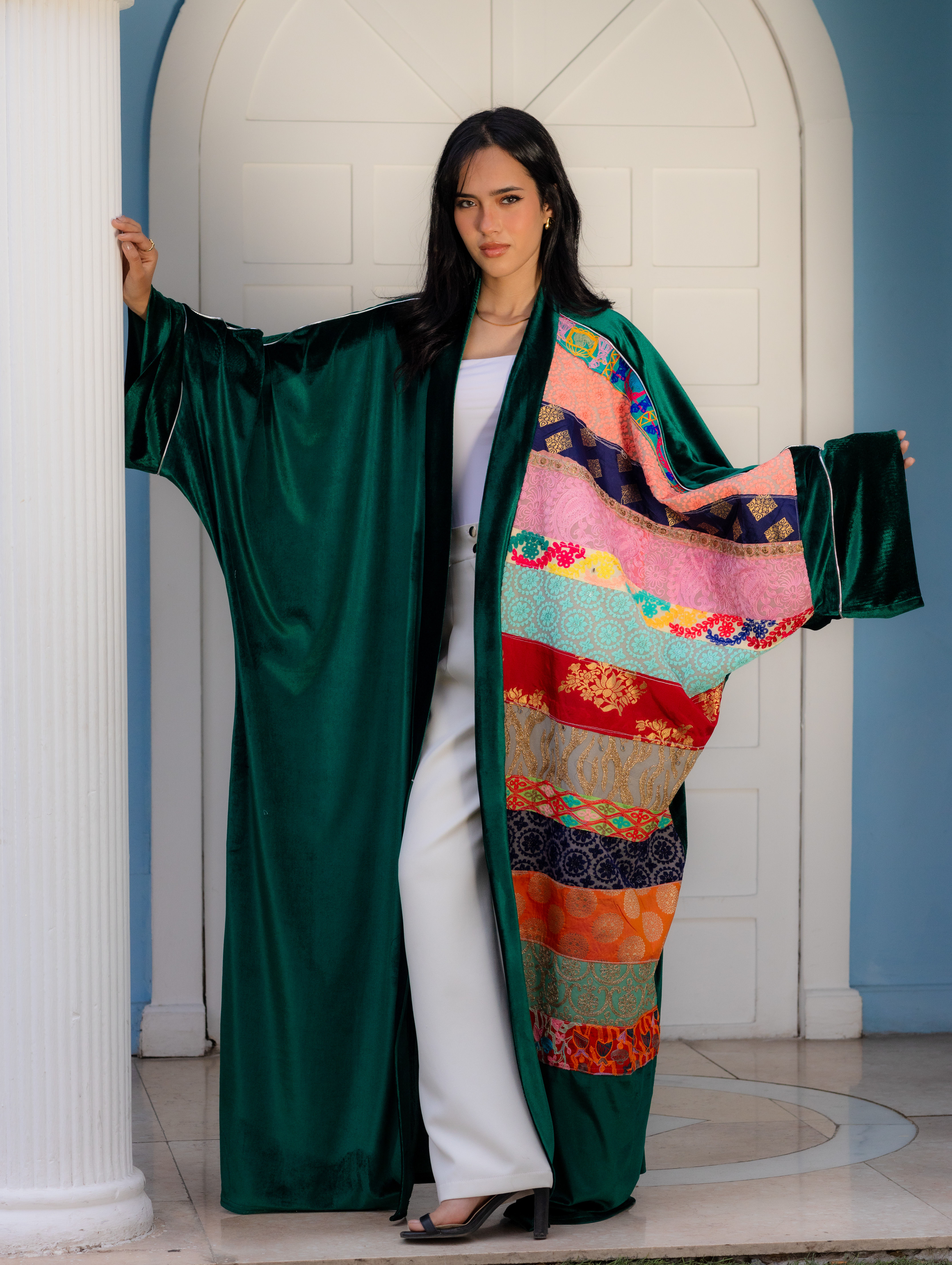 Nesma embroidery velvet kaftan 