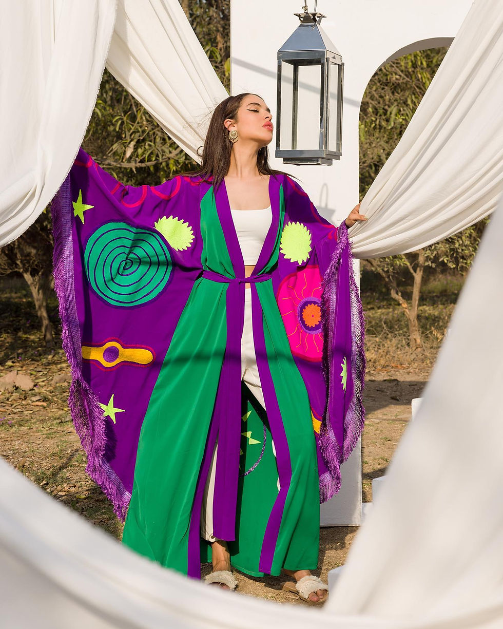 Thumbnail: Mehra double colored embroidery wide sleeves kaftan 