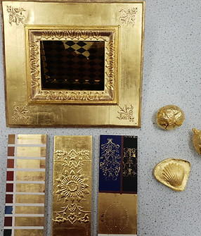 Frame making, wood carving, bole palette, pasteglia, sgraffito, punchwork.