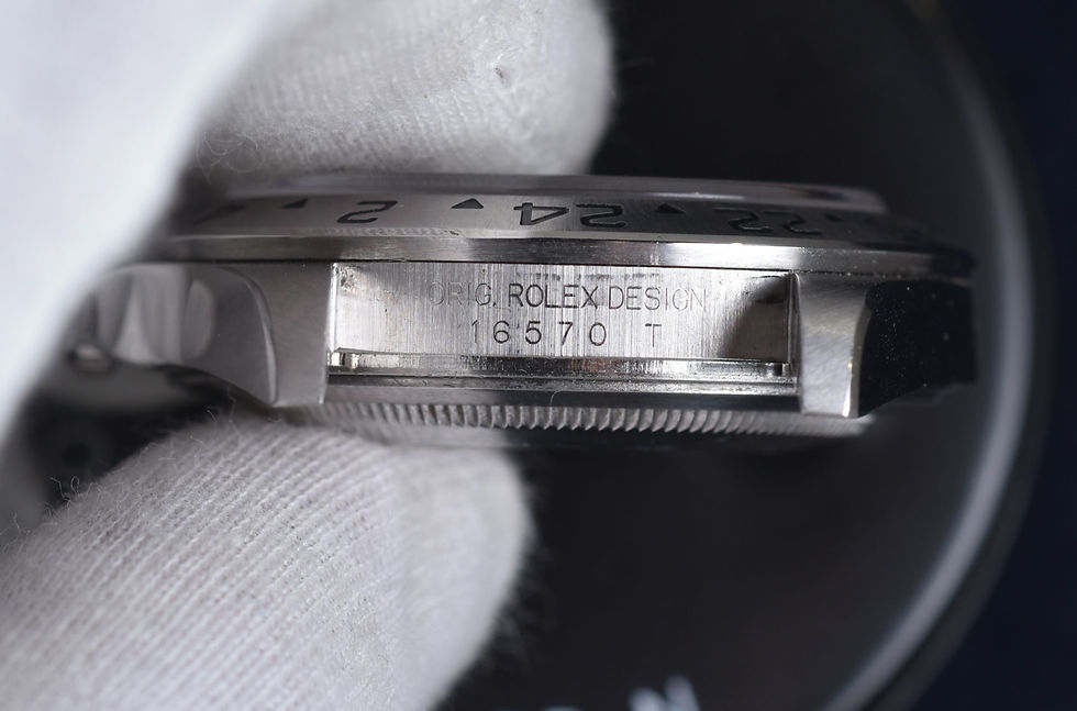 Miniature : Rolex 16570 Explorer II Polar Dial boite + papiers 