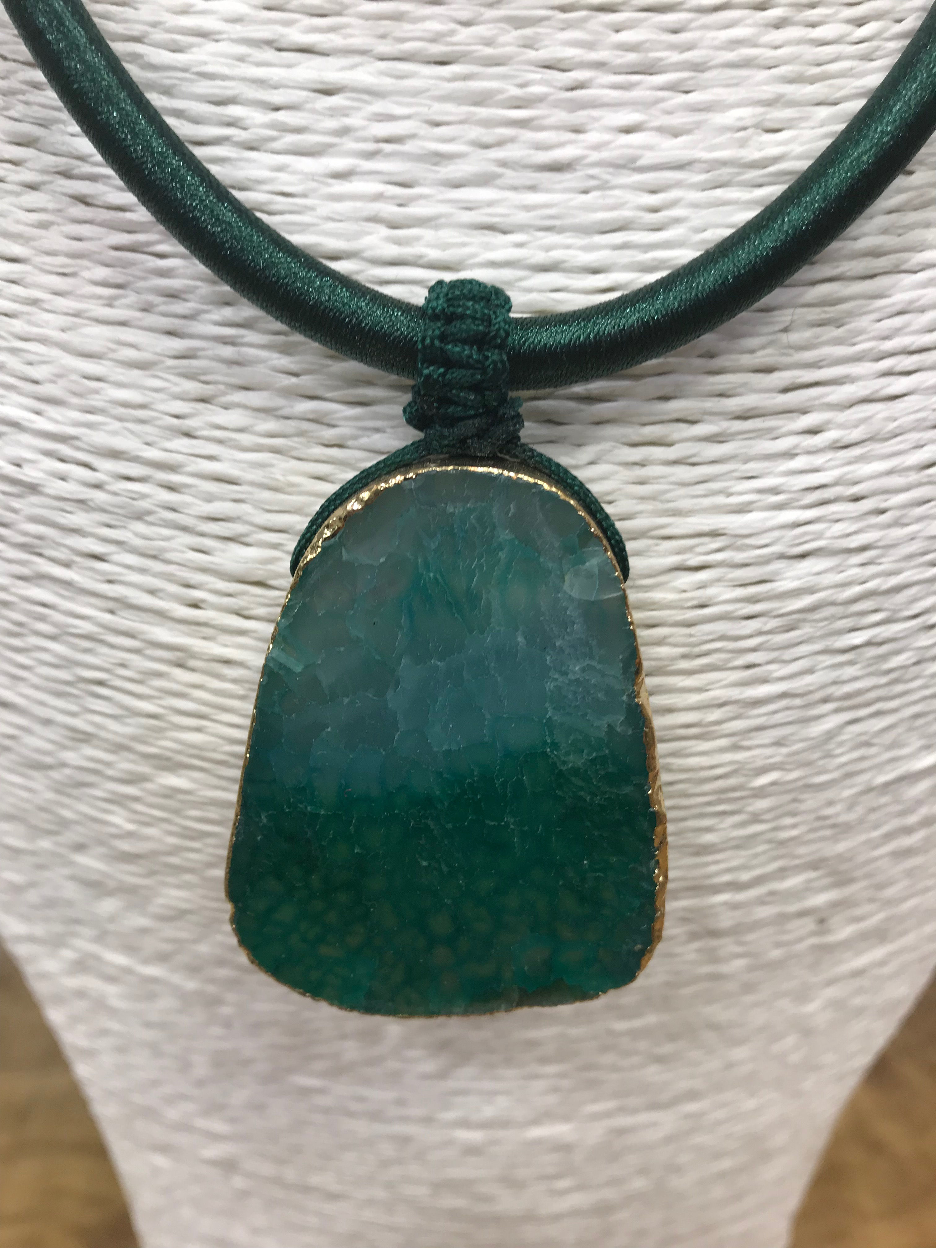 Collana pietra verde
