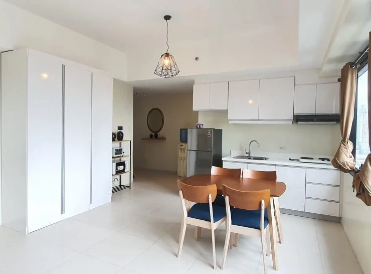 FOR RENT Icon Plaza Executive Studio Condo BGC