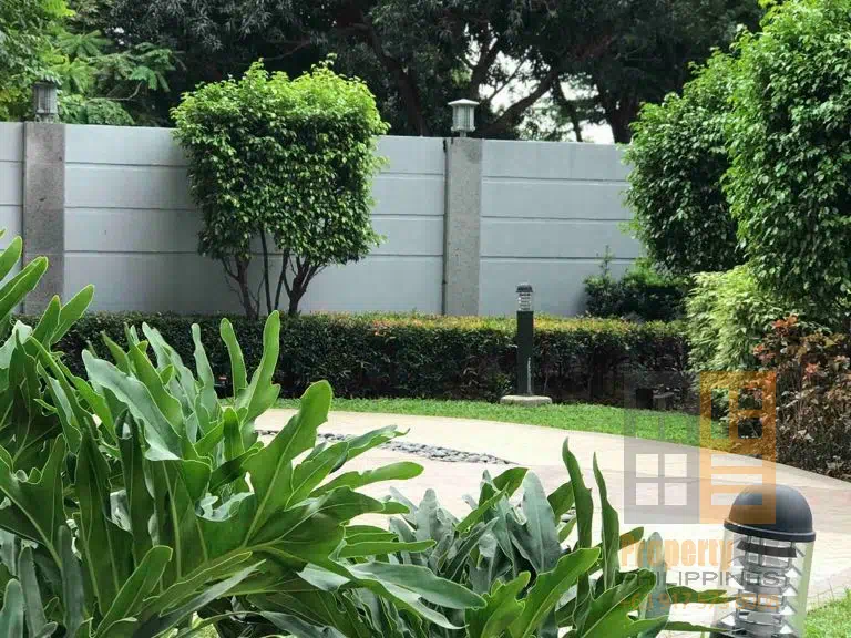 Thumbnail: FOR RENT Trion Tower Stylish 1 Bedroom in BGC