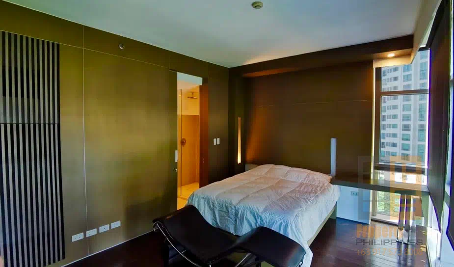 Thumbnail: FOR RENT Pacific Plaza Towers 3 Bedroom Condo BGC