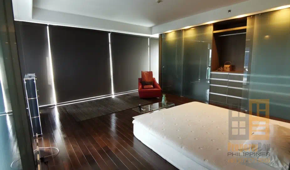 Thumbnail: FOR RENT Pacific Plaza Towers 3 Bedroom Condo BGC