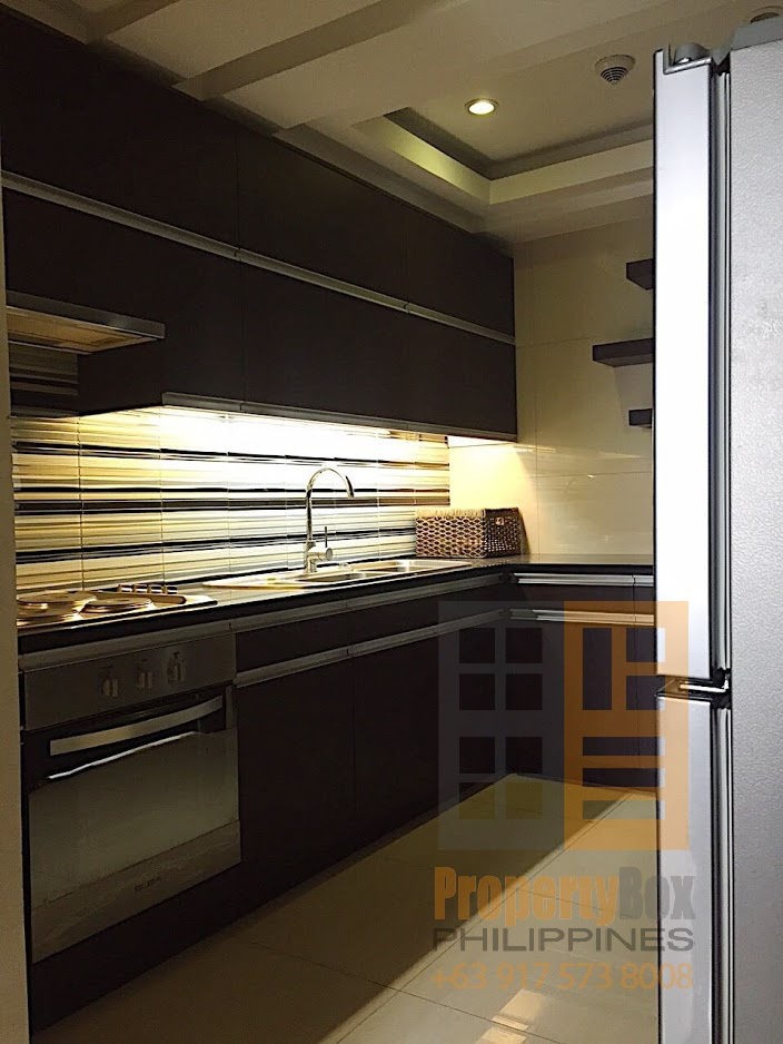 Thumbnail: FOR RENT Huge Two-Level Penthouse 3 Bedroom 240 sqm Rare Tuscany Mckinley Hill