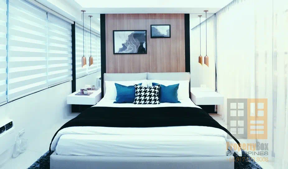 Thumbnail: FOR RENT Deluxe Icon Plaza Studio Converted to a  1 BR Unit in BGC