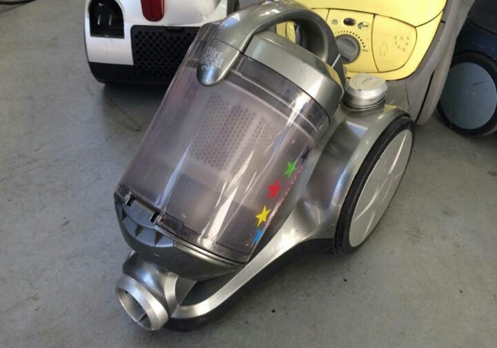 Миниатюра: Пылесосы без шлангов 