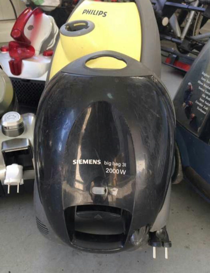 Миниатюра: Пылесосы без шлангов 