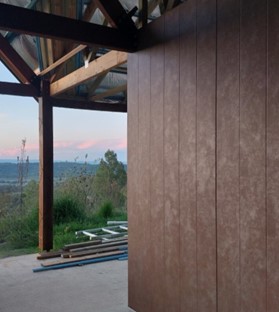 DeltaCool™ walling panels in Gull Grey & Weathered Iron with a 5V profile | Summerholm
