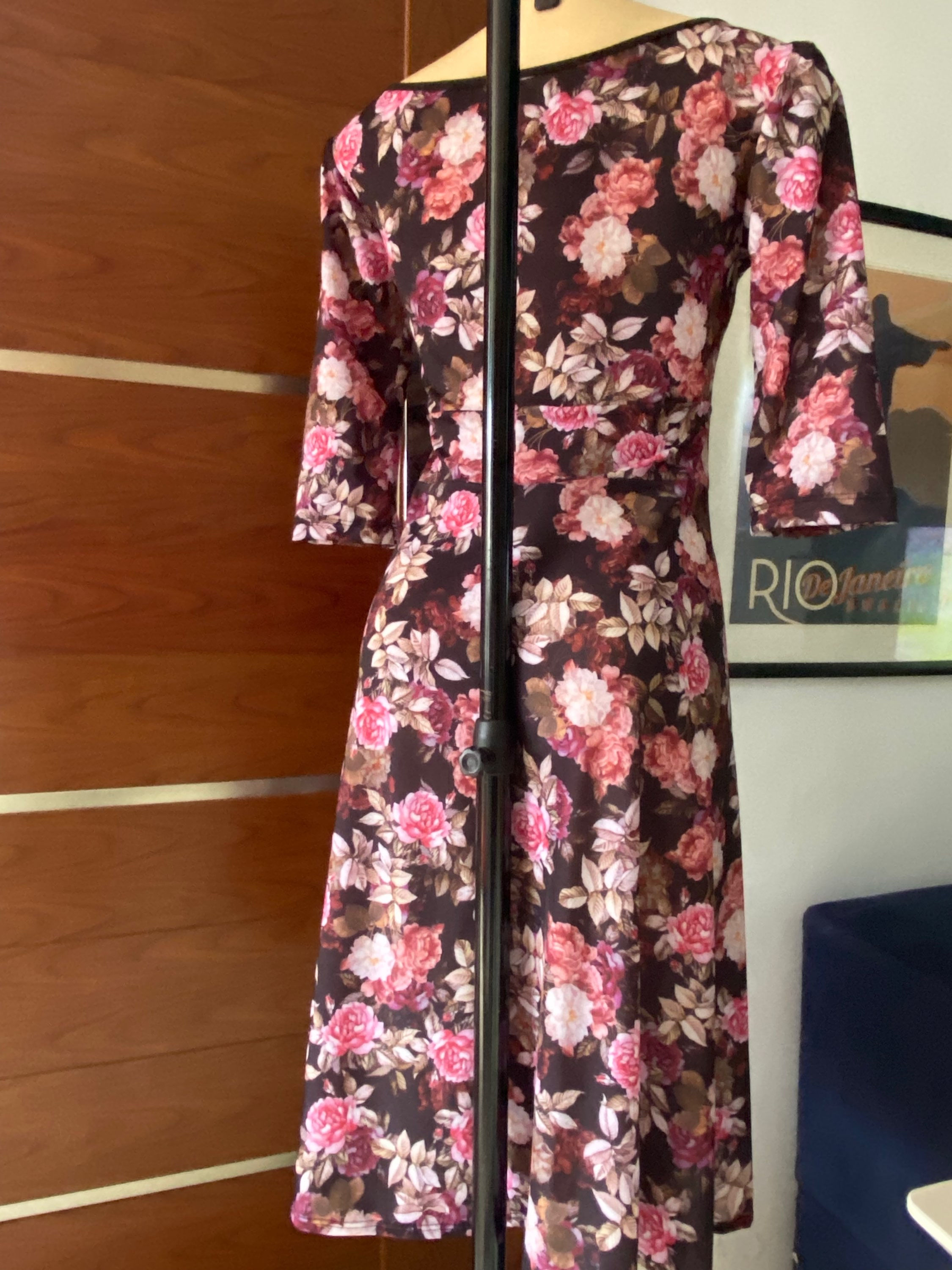 Vestido Open - floral retro