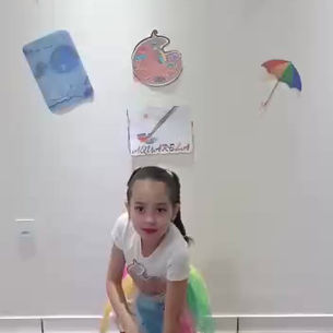Alunos da escola gravam vídeo de abertura à primavera
