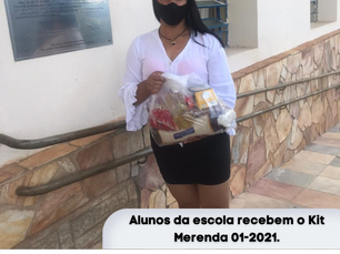 Alunos da escola recebem o Kit Merenda 01-2021
