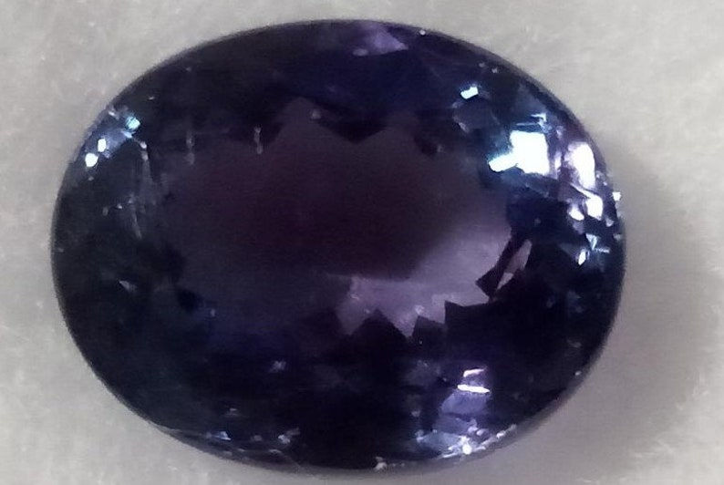 Miniature : Authentic TANZANITE 3.61 carat Bluish-Violet Oval Faceted AAA IF