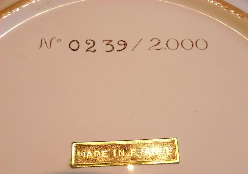 Miniature : Napoleon BONAPARTE porcelain plate PIERRE MOTTON 10.75 Inch Diameter French Li