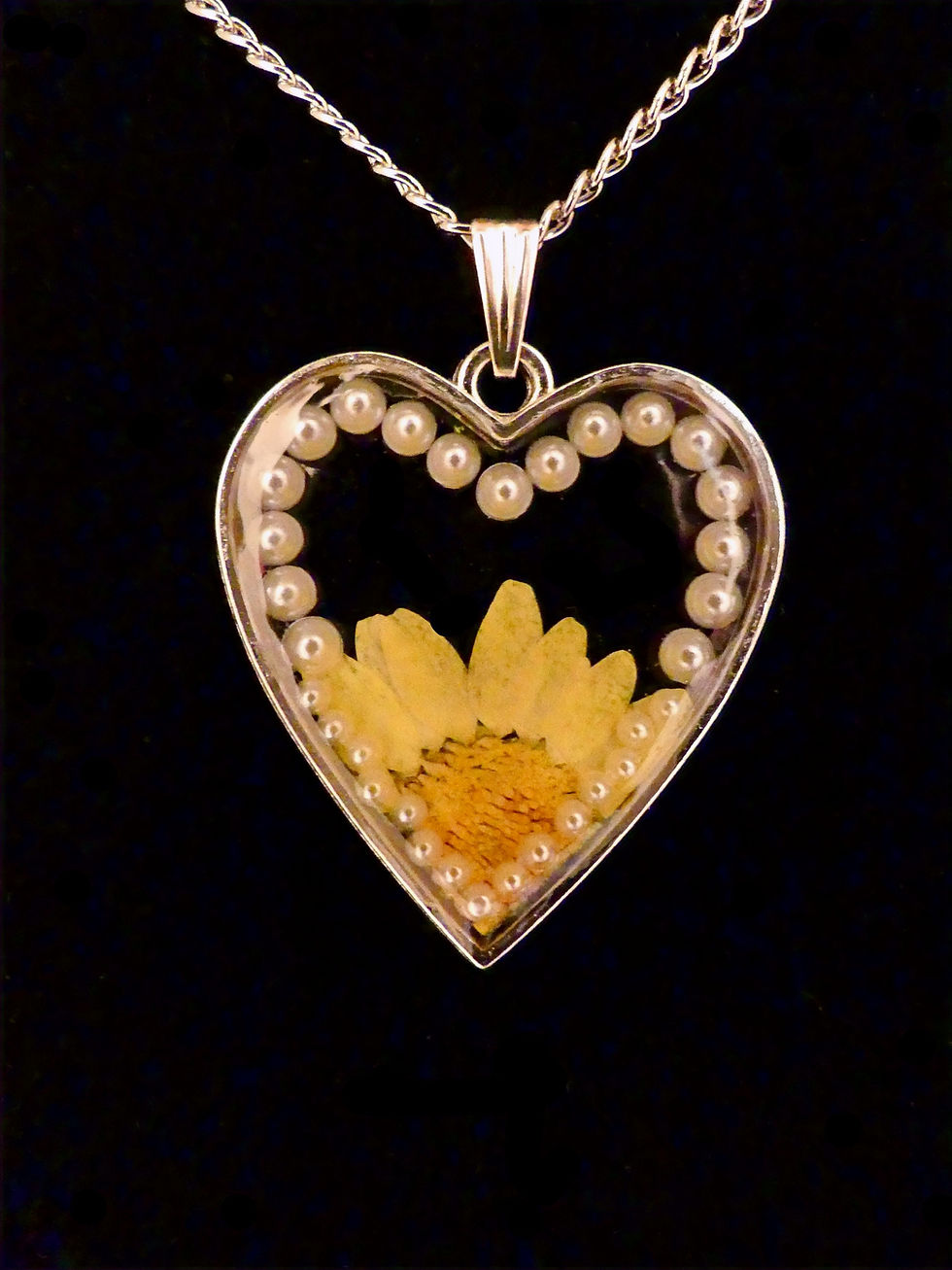 Thumbnail: Yellow Daisy & Pearls Necklace