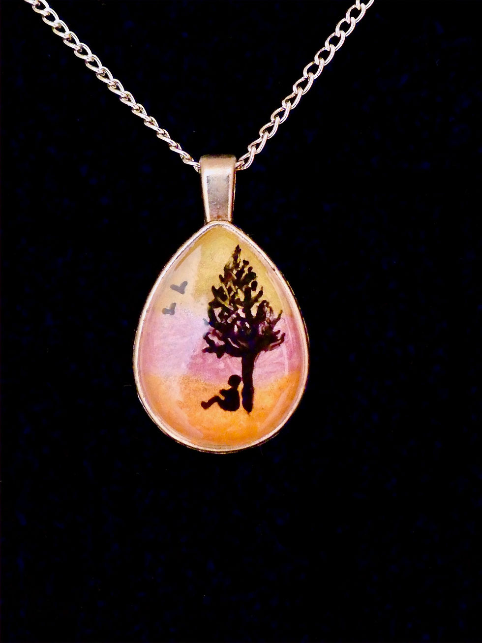 Thumbnail: Relax In The Sunset Necklace
