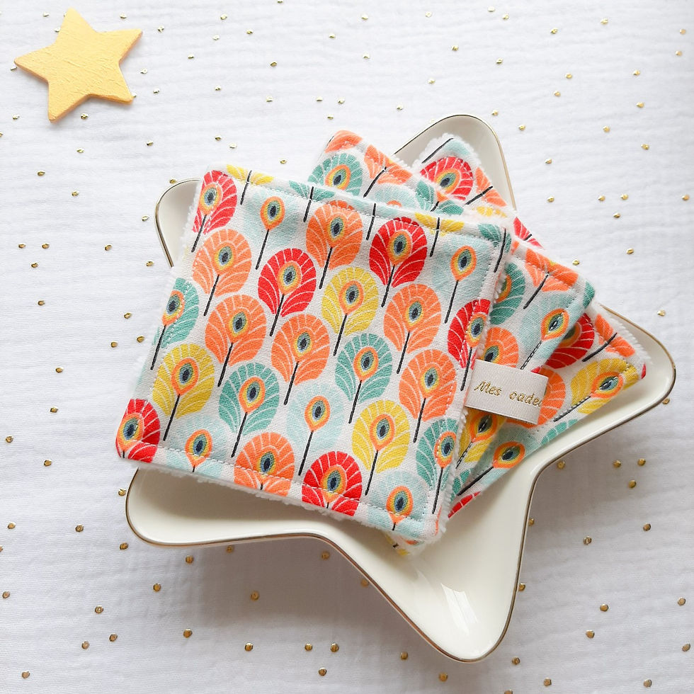 Miniature : lingettes démaquillantes lavables en éponge de bambou avec un imprimé plumes de paon
