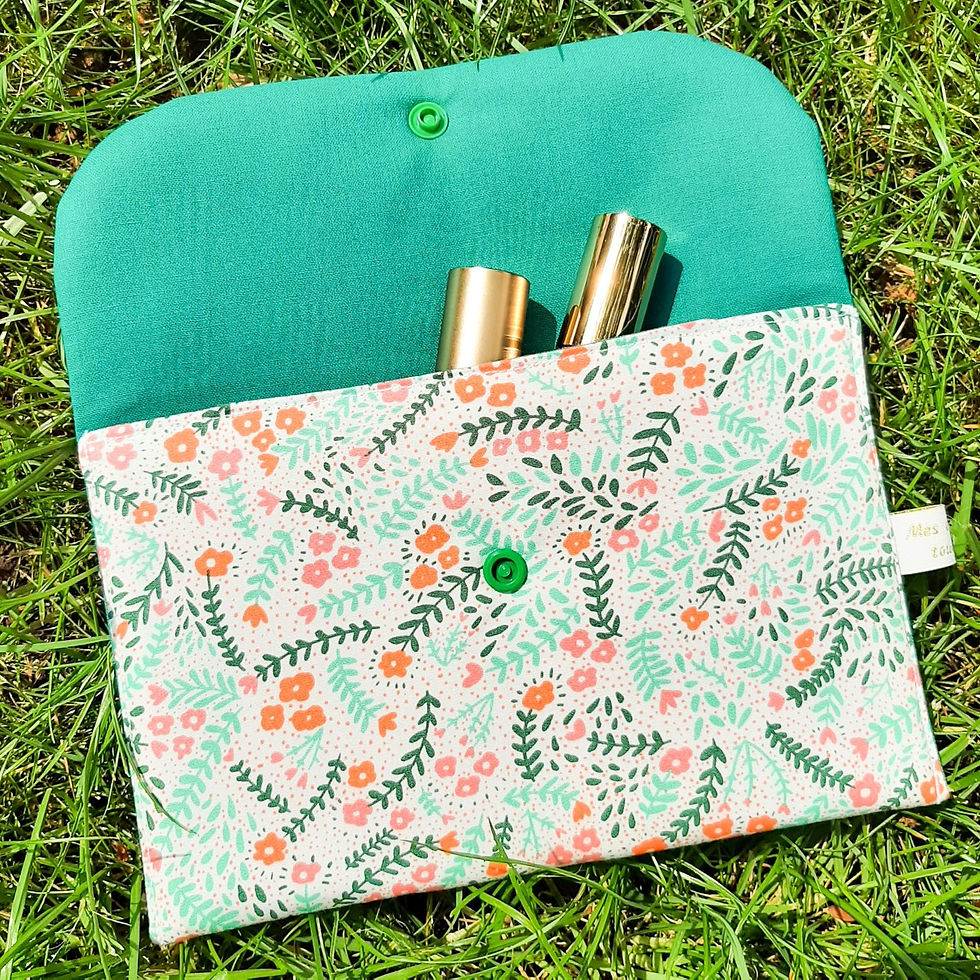 Miniature : Pochette à accessoires créée par Mes cadeaux toudoux