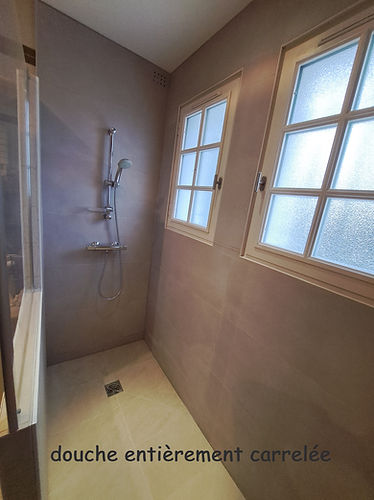 douche carrelée