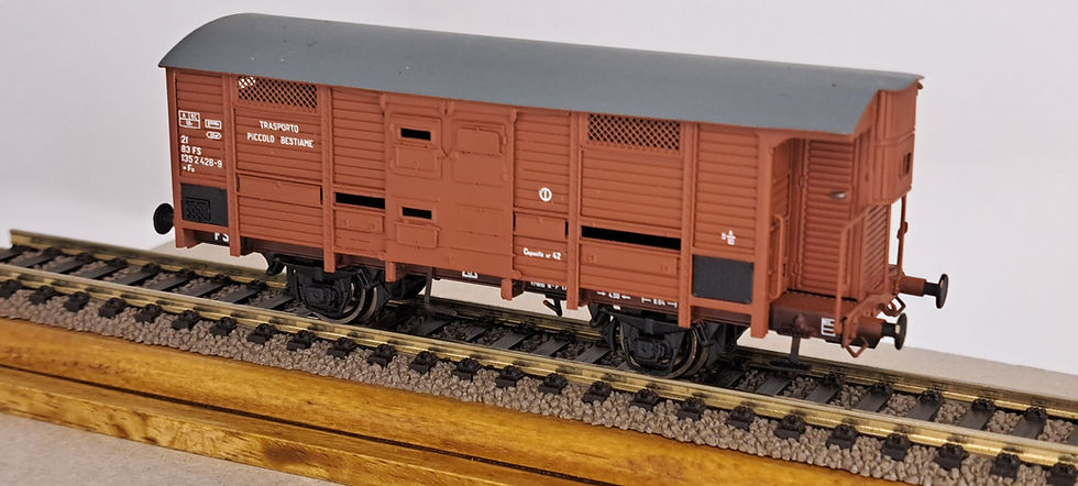 Miniatura: CARRO BESTIAME SERIE FO 