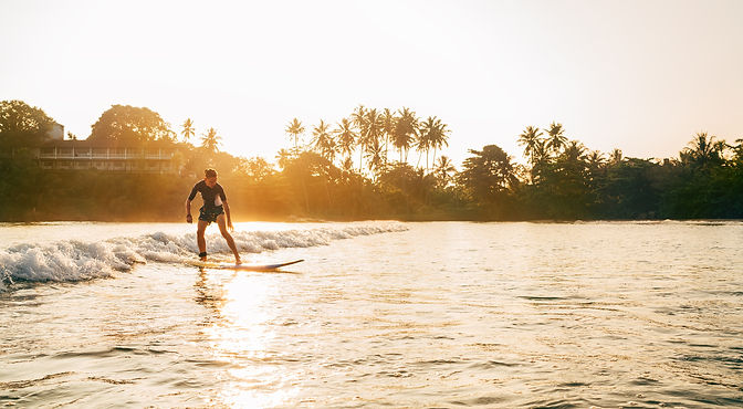 Beginner Surf.jpg