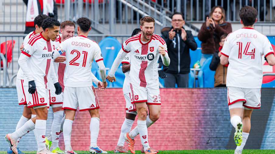 Toronto FC 2–1 Columbus Crew: Late Zimmerman Header Seals Comeback Victory