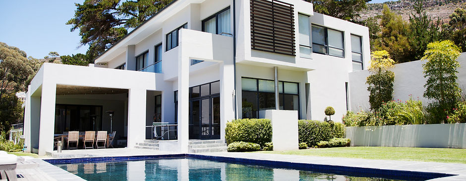 Large Modern House with Pool