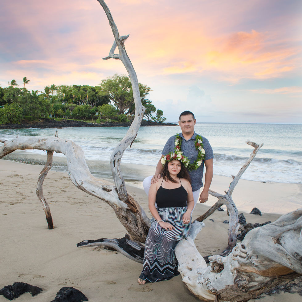 ROMANTIC BEACH SHOOTS