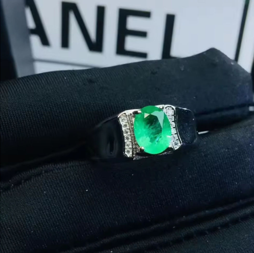 Thumbnail: Emerald Ring